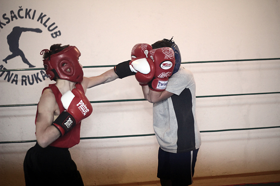 Javni sparing u boksačkom klubu Zlatna rukavica (foto:Saša Čuka)