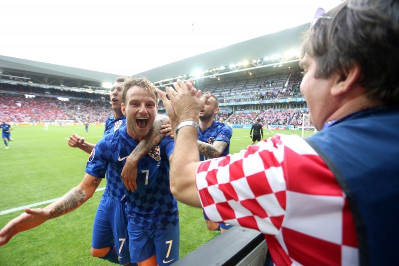 Stadion Geoffroy-Guichard, Saint-Etienne, UEFA EURO 2016., 2. kolo, skupina D, Česka – Hrvatska. Photo: PIXSELL Stadion Geoffroy-Guichard, Saint-Etienne, UEFA EURO 2016., 2. kolo, skupina D, Česka – Hrvatska. Photo: PIXSELL