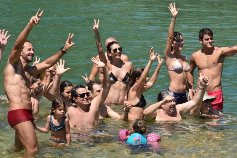 Vrelo ljeto u Nacionalnom parku Krka, hlađenje u Skradinskom buku. Photo: Hrvoje Jelavić/PIXSELL Vrelo ljeto u Nacionalnom parku Krka, hlađenje u Skradinskom buku. Photo: Hrvoje Jelavić/PIXSELL