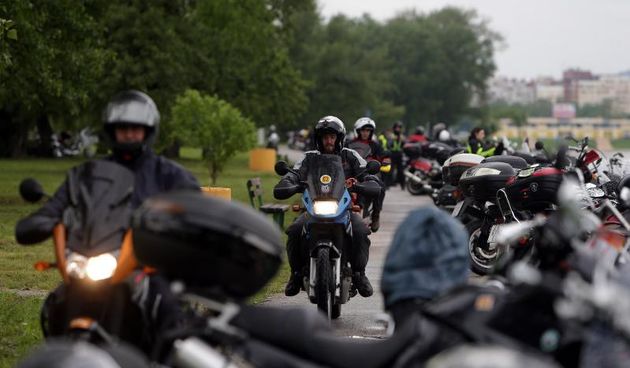 Na jezeru Jarun okupili su se motociklisti iz cijele Hrvatske u sklopu 3. karavane za zivot pod nazivom Bikeri na cesti. Velik broj motociklista zbog loseg vremena nije dosao, no pridruzio im se gradonacelnik Milan Bandic. Photo: Dalibor Urukalovic/PIXSEL