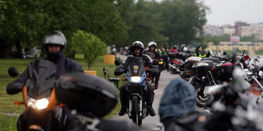 Na jezeru Jarun okupili su se motociklisti iz cijele Hrvatske u sklopu 3. karavane za zivot pod nazivom Bikeri na cesti. Velik broj motociklista zbog loseg vremena nije dosao, no pridruzio im se gradonacelnik Milan Bandic. Photo: Dalibor Urukalovic/PIXSEL Na jezeru Jarun okupili su se motociklisti iz cijele Hrvatske u sklopu 3. karavane za zivot pod nazivom Bikeri na cesti. Velik broj motociklista zbog loseg vremena nije dosao, no pridruzio im se gradonacelnik Milan Bandic. Photo: Dalibor Urukalovic/PIXSEL