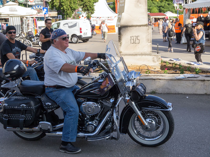 OLYMPUS DIGITAL CAMERA OLYMPUS DIGITAL CAMERA