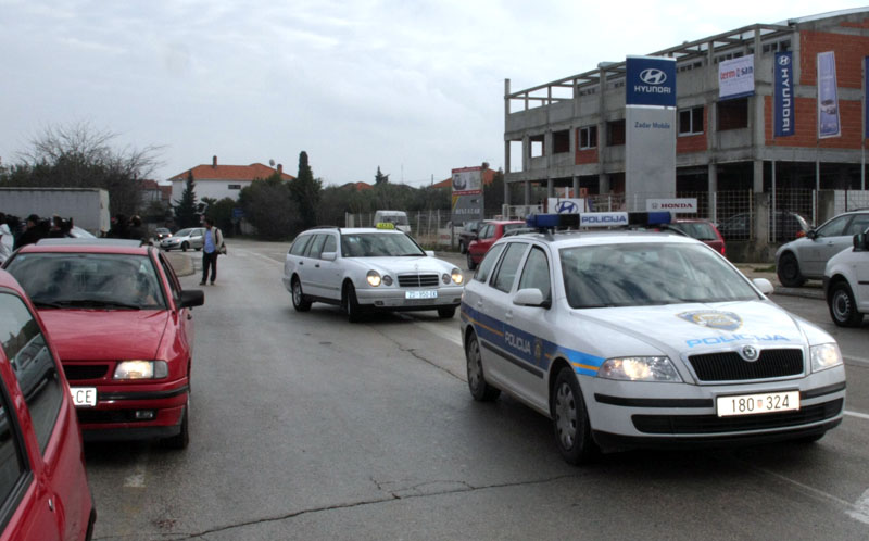 Tužna kolona zadarskih taksista