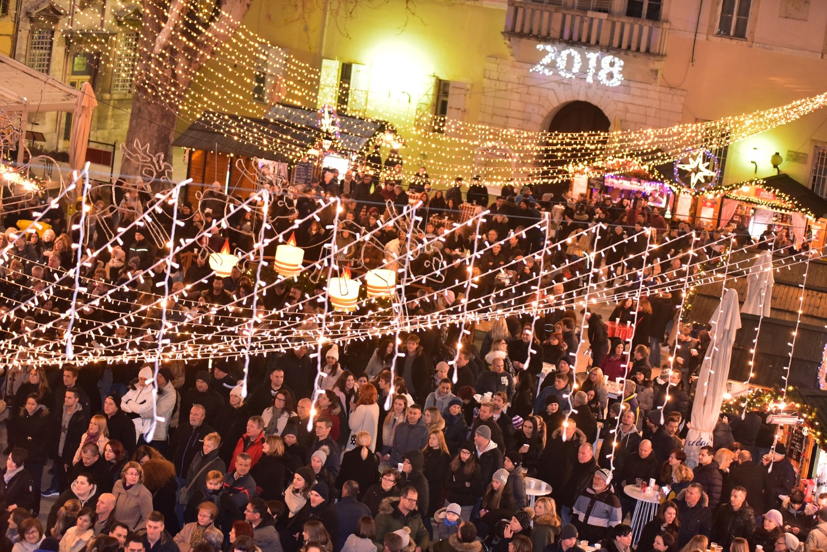 Advent u Zadru: Jaques Houdek osvojio zadarsku publiku Advent u Zadru: Jaques Houdek osvojio zadarsku publiku