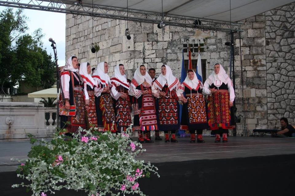 smotra folklora; etno dani