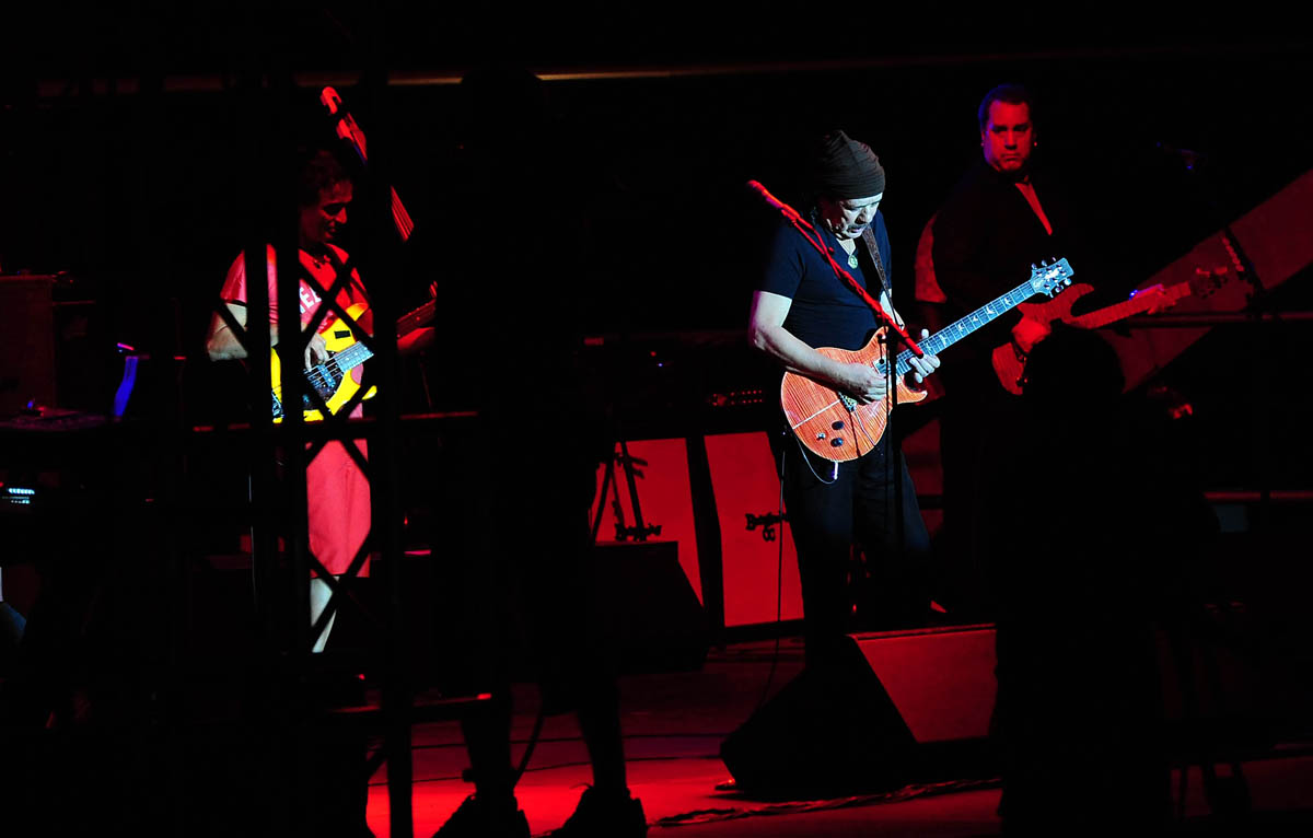 Zadar, 29.07.2013. snimio: Nenad Marčev 
Koncert Carlos Santana 
Prostor pored dvorane u Jazinama