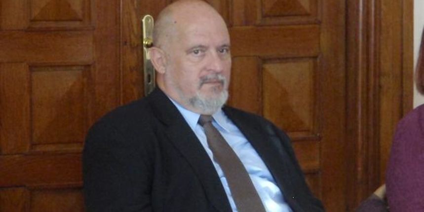 Predstavljanje knjige kroatističkih rasprava i članaka Tihomila Maštrovića pod nazivom “Neukrotivo svoji” Predstavljanje knjige kroatističkih rasprava i članaka Tihomila Maštrovića pod nazivom “Neukrotivo svoji”