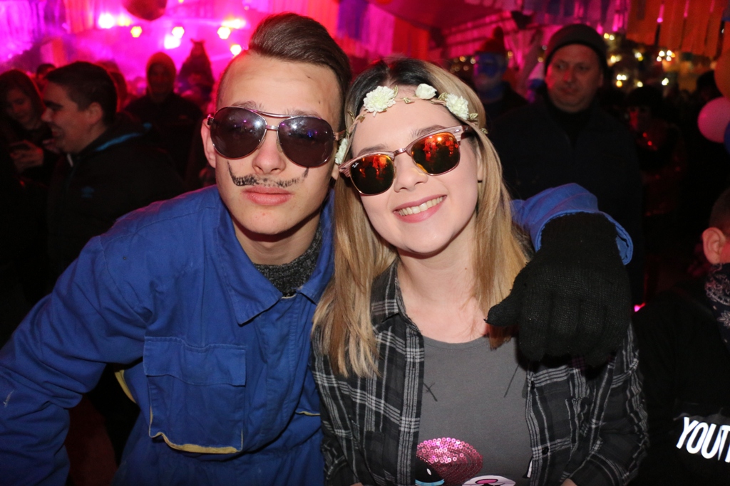 Virski Karneval veliko finale: nastupila Maja Šuput Virski Karneval veliko finale: nastupila Maja Šuput