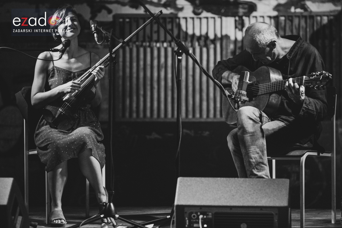 KvartArt 2018: Intimna večer u skate parku uz vrhunski koncert Miroslava Tadića i Yvette Holzwarth KvartArt 2018: Intimna večer u skate parku uz vrhunski koncert Miroslava Tadića i Yvette Holzwarth