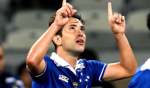 Everton Ribeiro, foto: twitter
