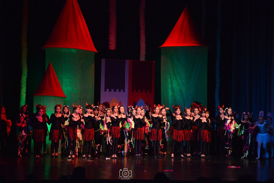 Plesna udruga Gesta: Bajka.hr