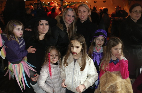 Virski karneval & maškare: Plesna maškarana fešta uz Jasmina Stavrosa