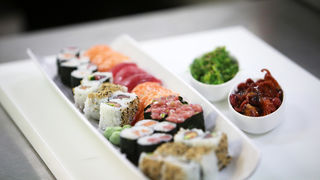 Kako se sinoć spremao sushi za večerašnje otvaranje Tuna, Sushi & Wine Festivala Kako se sinoć spremao sushi za večerašnje otvaranje Tuna, Sushi & Wine Festivala