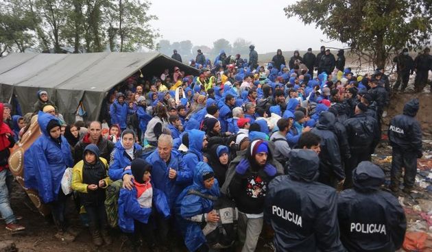 Nekoliko tisuca izbjeglica zadrzano je na GP Bapska. Izbjeglice koje dolaze sa juga srbije u velikom su broju nocas i jutros dosli do granice s Hrvatskom. Photo: Marko Mrkonjic/PIXSELL
