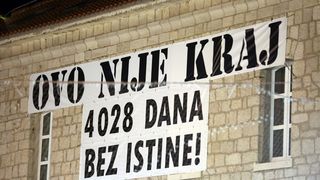 U Vodicama pušteni lampioni za tragično stradale vatrogasce na Kornatima U Vodicama pušteni lampioni za tragično stradale vatrogasce na Kornatima