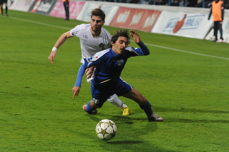 Zadar, 170313
Stadion Stanovi.
24. kolo MaxTV Prva Liga. NK Zadar – NK Hajduk.
Na fotografiji: detalj s utakmice; Begonja (plavi).
Foto: Luka Gerlanc / CROPIX Zadar, 170313
Stadion Stanovi.
24. kolo MaxTV Prva Liga. NK Zadar – NK Hajduk.
Na fotografiji: detalj s utakmice; Begonja (plavi).
Foto: Luka Gerlanc / CROPIX