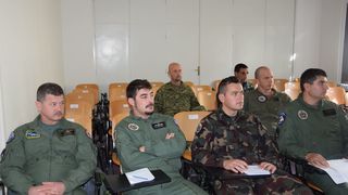 Mađarski piloti i tehničari posjetili eskadrilu aviona u Zemuniku