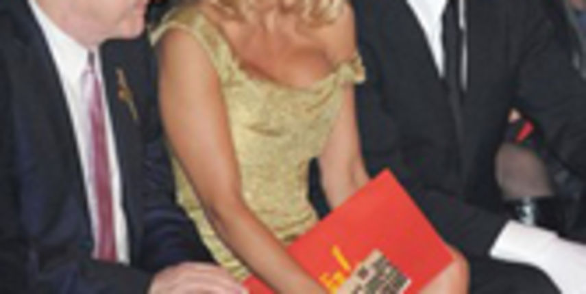 Pamela Anderson zaštitno lice kreatorice Vivienne Westwood (Moda.hr) Pamela Anderson zaštitno lice kreatorice Vivienne Westwood (Moda.hr)