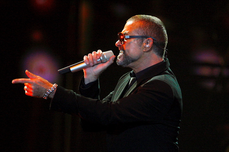 Zagreb, 200911.
Laniste, dvorana Arena.
Koncert britanskog pjevaca i tekstopisaca George Michaela.
Foto: Goran Mehkek / CROPIX Zagreb, 200911.
Laniste, dvorana Arena.
Koncert britanskog pjevaca i tekstopisaca George Michaela.
Foto: Goran Mehkek / CROPIX