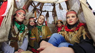 Karneval 2012: Pleme “Crna jama” iz rezervata Stanovi Karneval 2012: Pleme “Crna jama” iz rezervata Stanovi