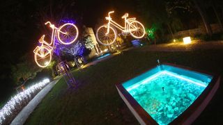 Perivoj Jelene Madijevke na trgu Pet bunara dobio je novo bozicno ruho. Photo: Filip Brala/PIXSELL Perivoj Jelene Madijevke na trgu Pet bunara dobio je novo bozicno ruho. Photo: Filip Brala/PIXSELL