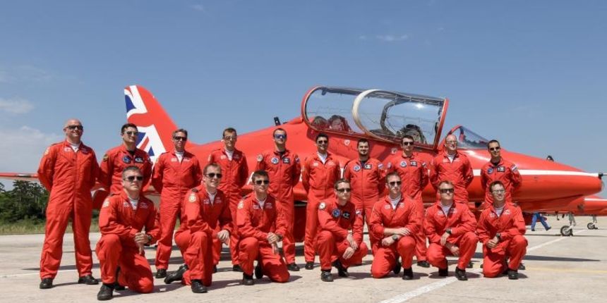 Akrobatska skupina “Red Arrows” Royal Air Forcea u posjeti Zračnoj bazi u Zemuniku