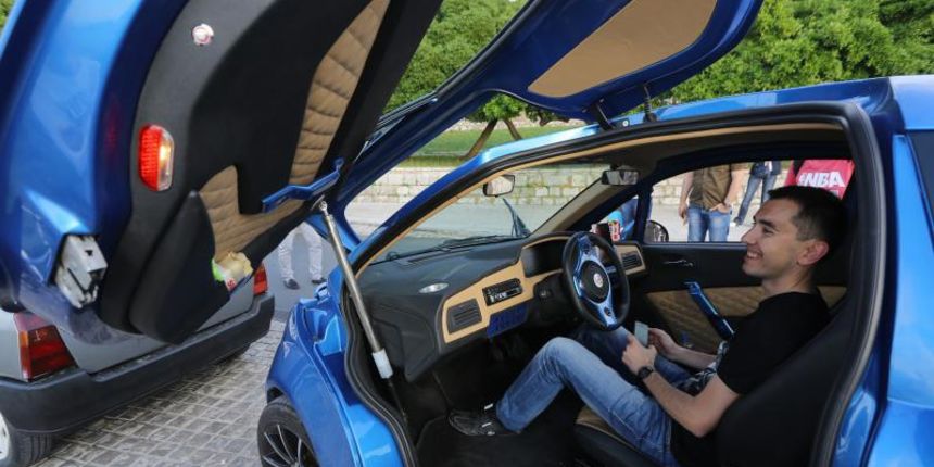 Pokraj Pozdrava Suncu u sklopu Nikola Tesla EV Rally-a predstavljeni su automobili na elektricni pogon. Photo: Filip Brala/PIXSELL Pokraj Pozdrava Suncu u sklopu Nikola Tesla EV Rally-a predstavljeni su automobili na elektricni pogon. Photo: Filip Brala/PIXSELL
