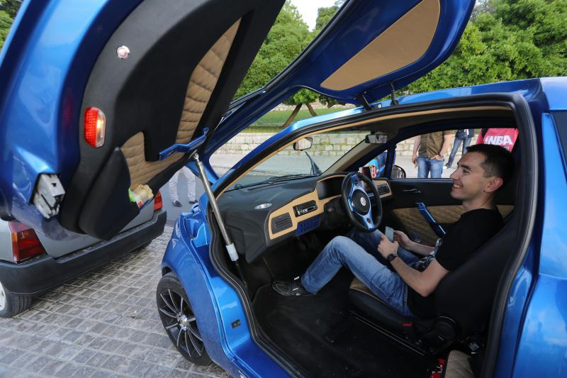 Pokraj Pozdrava Suncu u sklopu Nikola Tesla EV Rally-a predstavljeni su automobili na elektricni pogon. Photo: Filip Brala/PIXSELL Pokraj Pozdrava Suncu u sklopu Nikola Tesla EV Rally-a predstavljeni su automobili na elektricni pogon. Photo: Filip Brala/PIXSELL