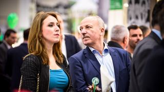 Svečano otvoren novi prodajni centar Pevec u Zadru Svečano otvoren novi prodajni centar Pevec u Zadru