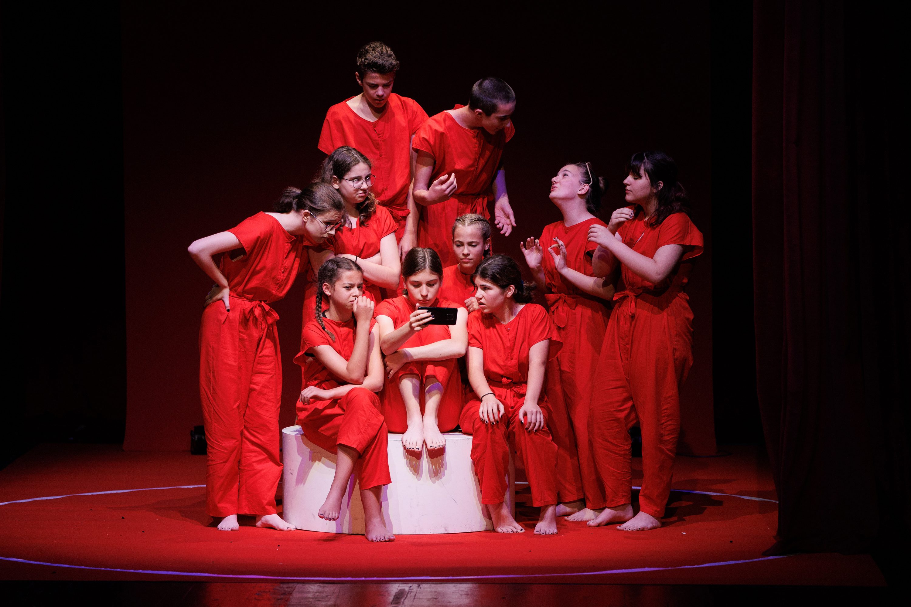 Igrajmo se: Zabranjeno mlađima od 15 strana A