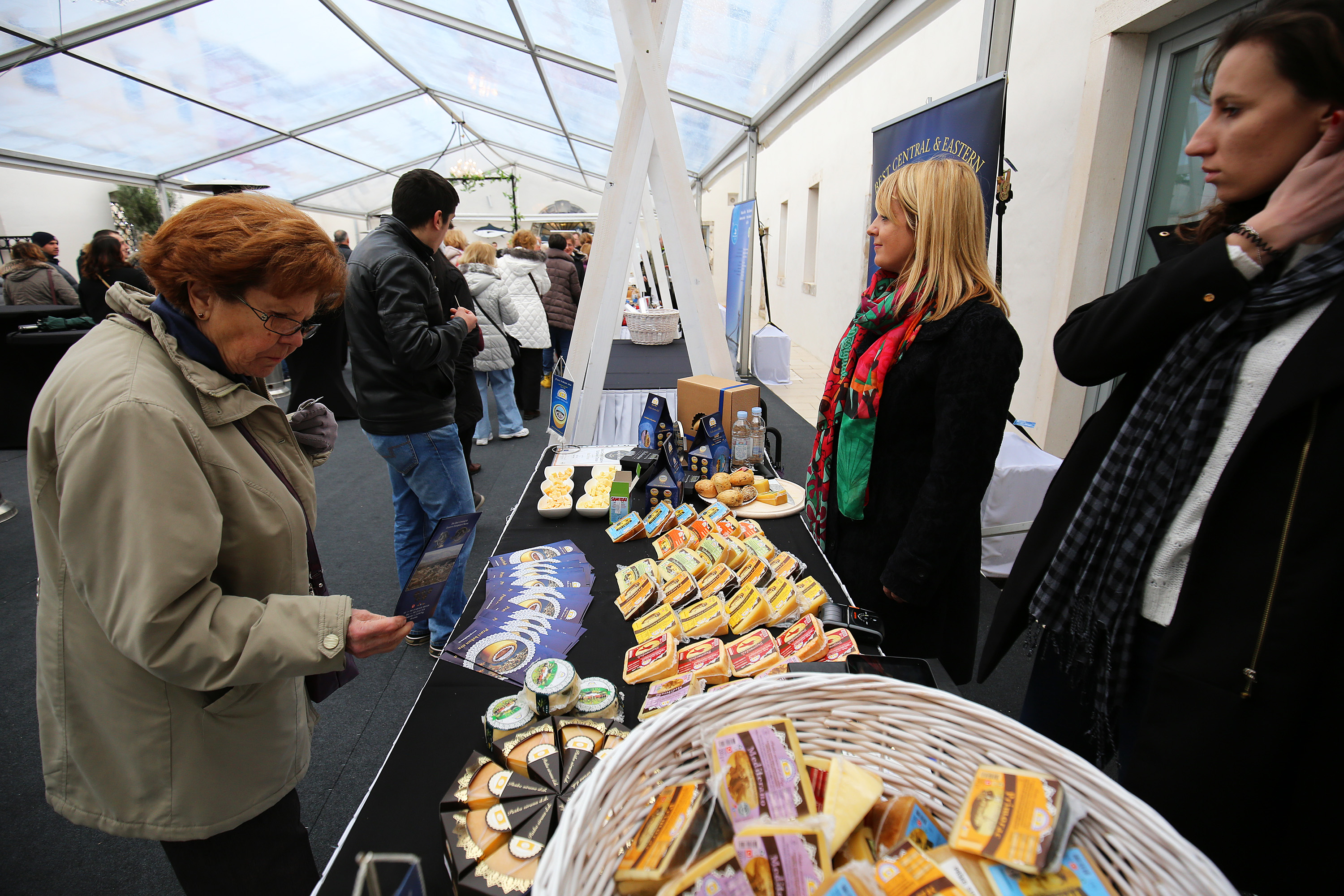 Otvaranje eno-gastro kutka u atriju palače Cedulin u Zadru