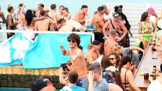 Zrće: Drugi dan Hideout festivala privukao je mnogobrojnu publiku na after beach party, Photo: Luka Stanzl/PIXSELL Zrće: Drugi dan Hideout festivala privukao je mnogobrojnu publiku na after beach party, Photo: Luka Stanzl/PIXSELL