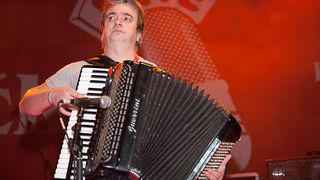 Karlovacko live: Halid Beslic i Crvena jabuka u dvorani Kresimir Cosic u Zadru, Foto: Leo Banic Karlovacko live: Halid Beslic i Crvena jabuka u dvorani Kresimir Cosic u Zadru, Foto: Leo Banic