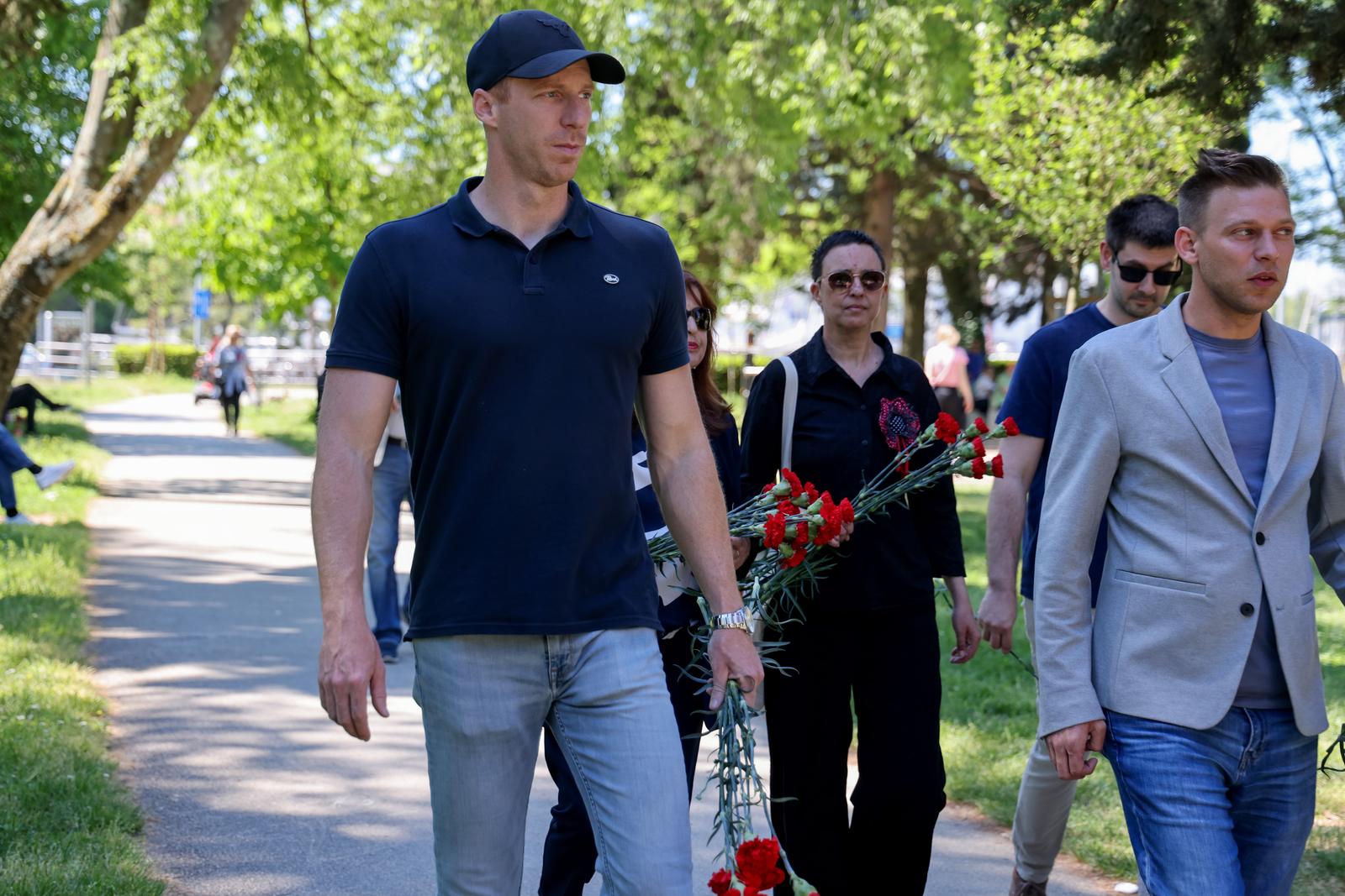 Međunarodni praznik rada u Zadru obilježen podjelom graha na Vruljici