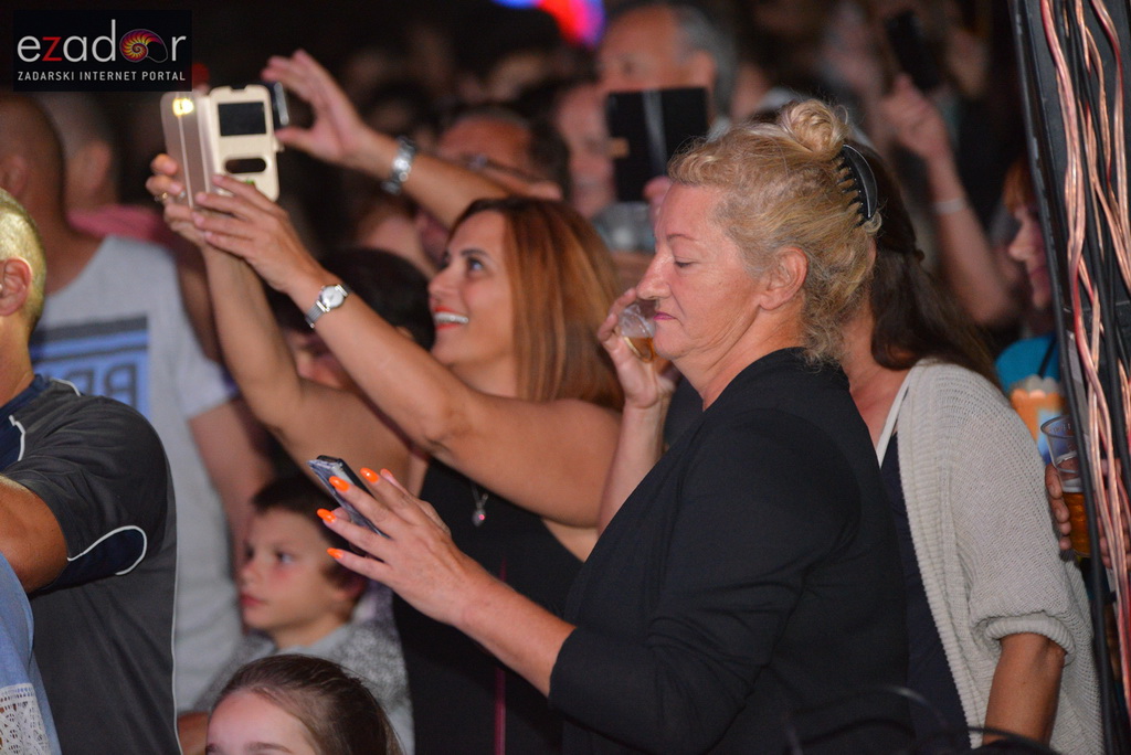 Stanarska fešta 2017: Mladen Grdović i Ivica Sikirić Ićo raspjevali Stanarce i njihove goste Stanarska fešta 2017: Mladen Grdović i Ivica Sikirić Ićo raspjevali Stanarce i njihove goste