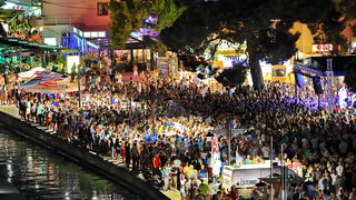 Biogradska noć 2017: Spektakularni vatromet. Biograd iz zraka Biogradska noć 2017: Spektakularni vatromet. Biograd iz zraka