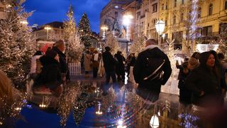 Zagrebački Advent na Trgu bana Jelačića