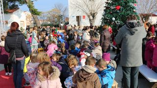 Sveti Nikola posjetio Vir i uvjerio se: nema zločeste djece Sveti Nikola posjetio Vir i uvjerio se: nema zločeste djece