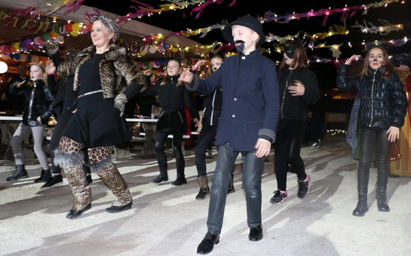 Virski karneval & maškare: Plesna maškarana fešta uz Jasmina Stavrosa