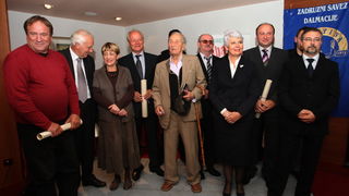 Zadar, 031111. 
Hotel Kolovare.
Predsjednica Vlade RH  Jadranka Kosor u drustvu svojih ministara Bozidara Kalmete, Petra Cobankovica, Jasena Mesica i Branka Bacica otvorila je 21. medjunarodnu manifestaciju vinogradara i vinara Sabatina 2011.
Na slici: Ja