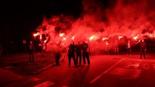 Navijači bakljama obasjali vodotoranj Navijači bakljama obasjali vodotoranj