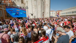 Navijačko ludilo u Zadru za vrijeme i nakon finala Svjetskog prvenstva Navijačko ludilo u Zadru za vrijeme i nakon finala Svjetskog prvenstva