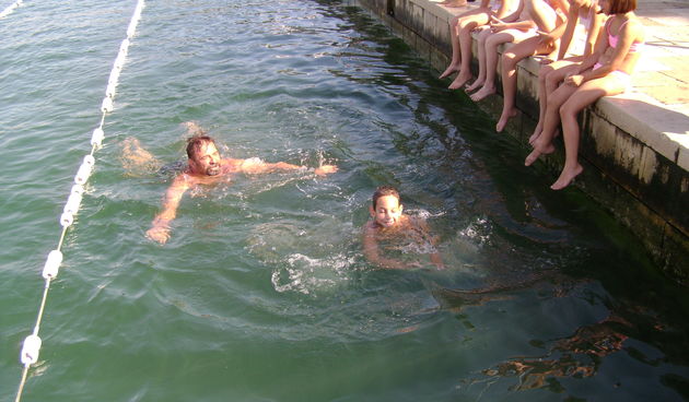 Vito Burčul i mladi plivač