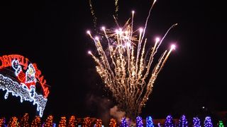 Uz 2,5 milijuna lampica zasjala ovogodišnja božićna bajka u Salajlandu Uz 2,5 milijuna lampica zasjala ovogodišnja božićna bajka u Salajlandu