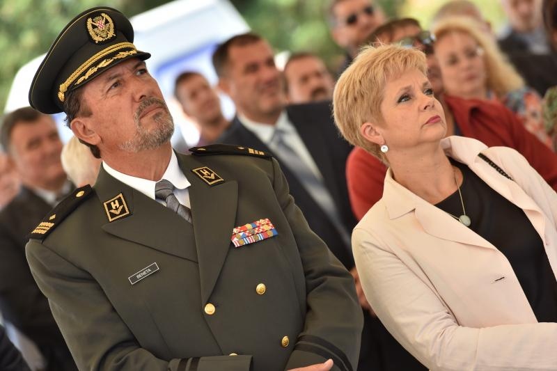 Zadar danas obiljezava 25. obljetnicu obrane Grada. 6. listopada 1991. otporom hrvatskih branitelja sprijecen je prodor srpskih snaga u grad. Kod spomen obiljezja na Dracevcu odrzan je svecani skup. Photo: Dino Stanin/PIXSELL