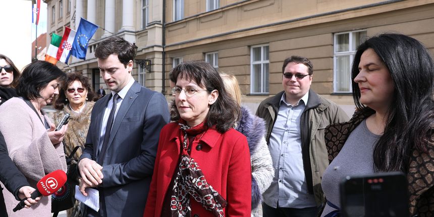 Konferencija za medije inicijative Istina o Istanbulskoj pod nazivom “Idemo na referendum” Konferencija za medije inicijative Istina o Istanbulskoj pod nazivom “Idemo na referendum”