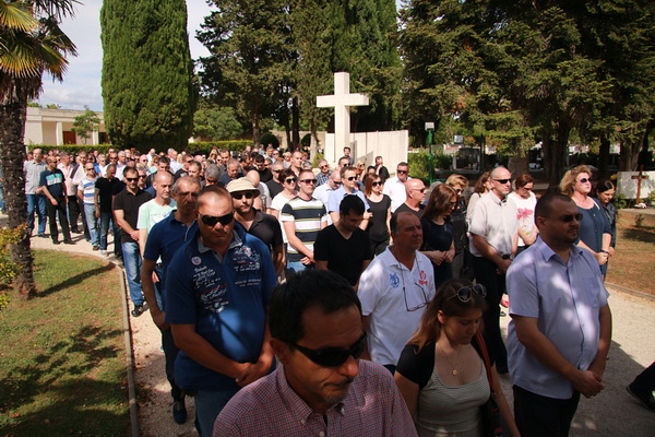 Posljednji ispraćaj zadarskog fotografa i umirovljenog satnika HV-a, Roberta Lerge na Gradskom groblju Zadar