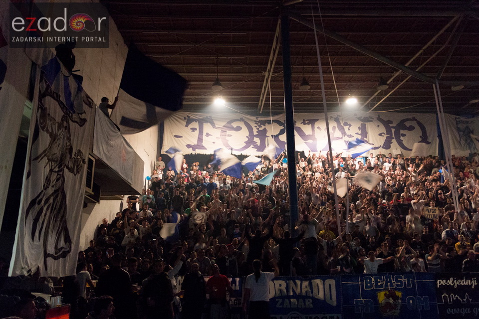Humanitarno gledanje utakmice Zadar-Cibona u Jazinama Humanitarno gledanje utakmice Zadar-Cibona u Jazinama