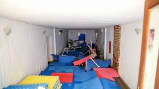 Obrovac: Poplava se polako povlači, stanovnici spašavaju stvari iz domova