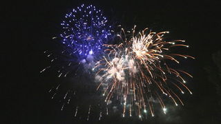 Virani 2016. godinu dočekali uz Lidiju Bačić, Leteći odred i spektakularan vatromet Virani 2016. godinu dočekali uz Lidiju Bačić, Leteći odred i spektakularan vatromet